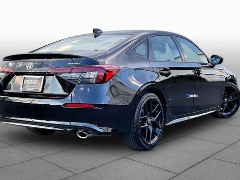 Used 2025 Honda Civic Sport image 13