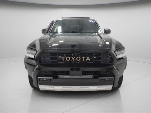 Used 2025 Toyota 4Runner Trailhunter image 6