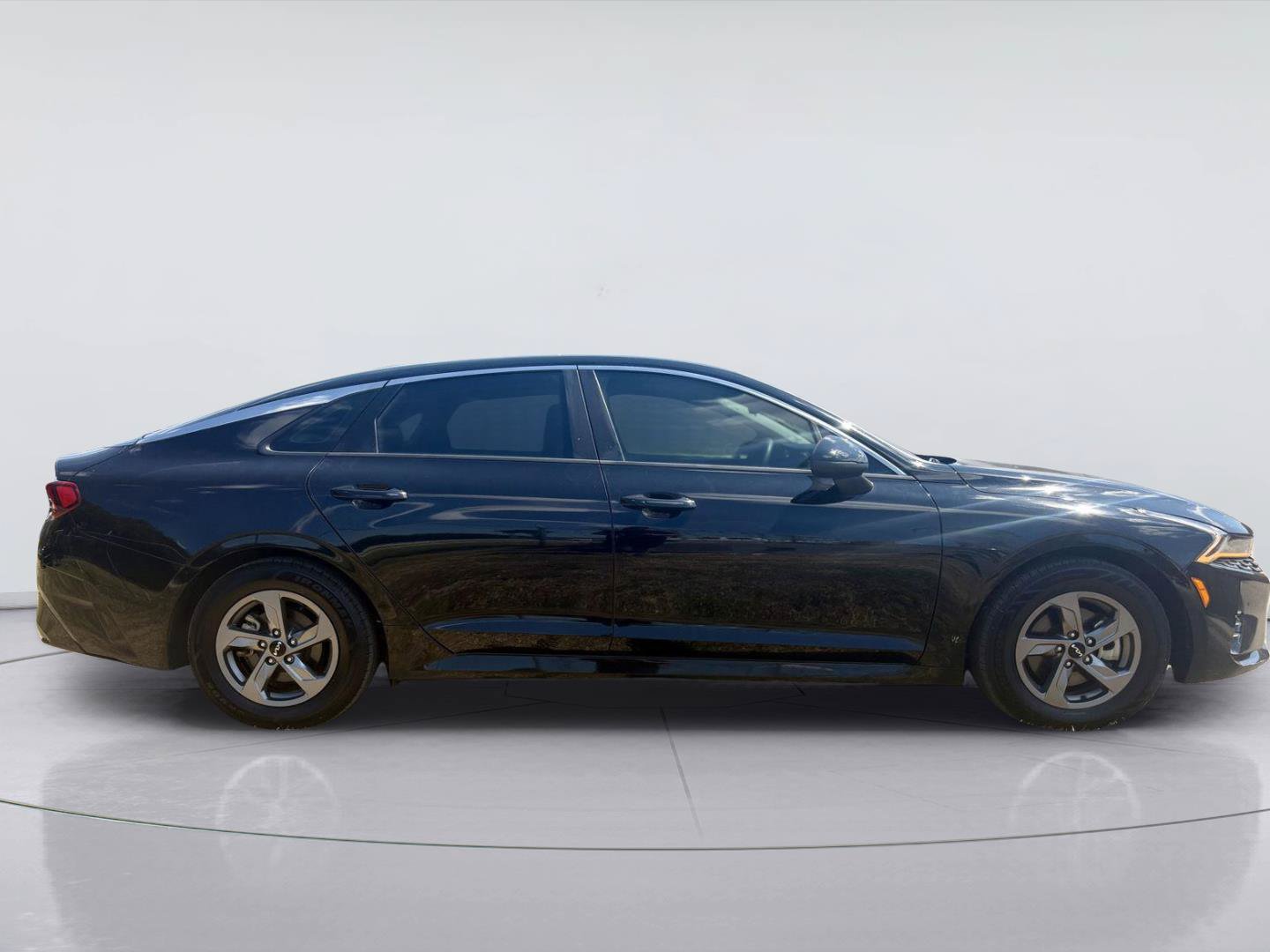 Used 2023 Kia K5 LXS FWD image 2