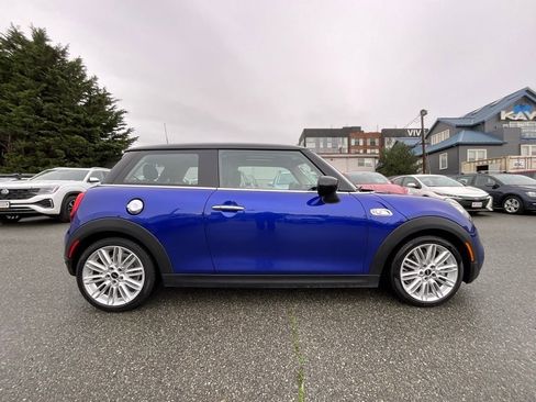 Used 2020 MINI Cooper S w/ Premium Package image 9