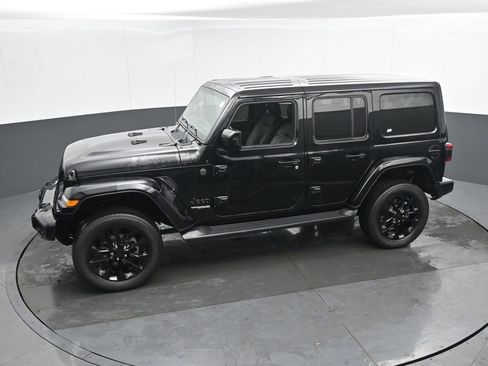 Used 2021 Jeep Wrangler Unlimited Sahara AWD/4WD image 44