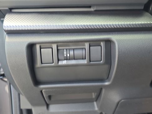 New 2025 Subaru Crosstrek 2.5i Limited w/ Popular Package #3A image 27