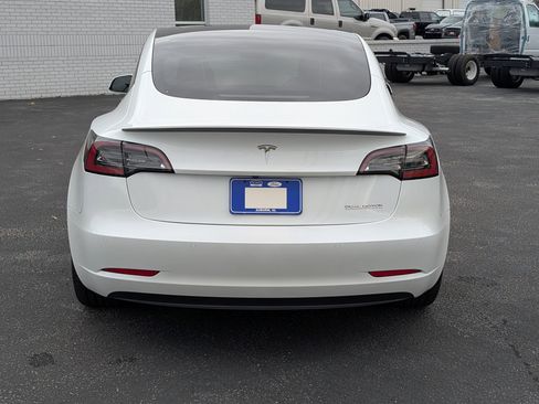 Used 2021 Tesla Model 3 Performance image 9