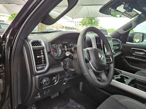 Used 2025 RAM 1500 Lone Star image 10