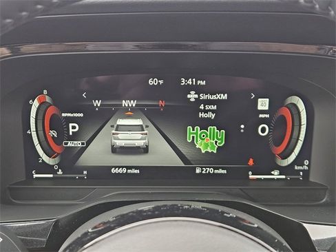 Used 2025 Nissan Pathfinder Platinum image 16