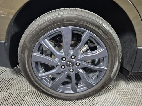 Certified 2024 Chevrolet Equinox RS w/ RS Leather Package FWD image 28