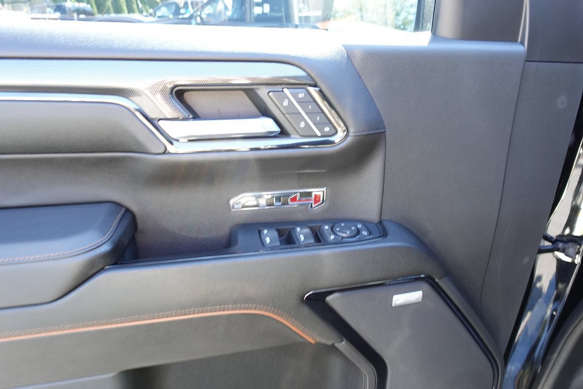 Used 2023 GMC Sierra 1500 AT4 w/ AT4 Preferred Package AWD/4WD image 18