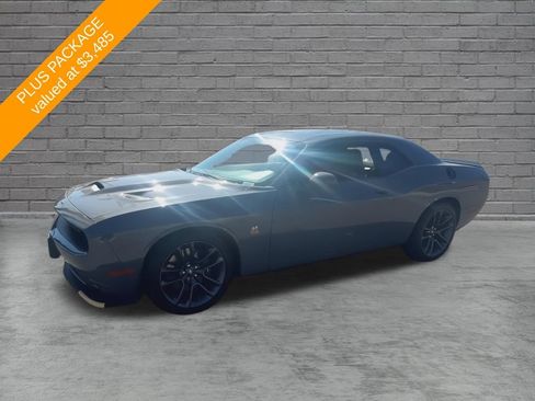 Certified 2023 Dodge Challenger R/T Scat Pack w/ Plus Package RWD image 4