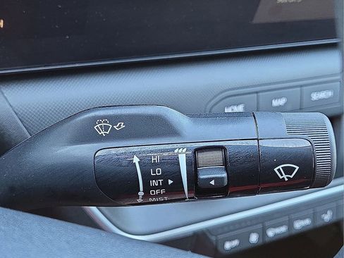 Used 2025 Kia K4 LXS image 28
