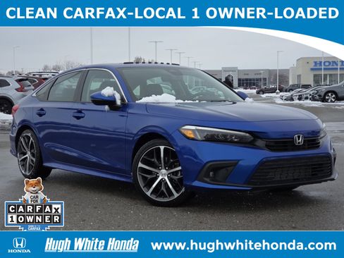 Used 2023 Honda Civic Touring image 1