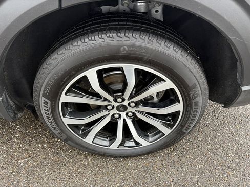 Used 2025 Ford Explorer ST-Line image 13