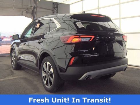 Certified 2023 Ford Escape Platinum AWD/4WD image 3