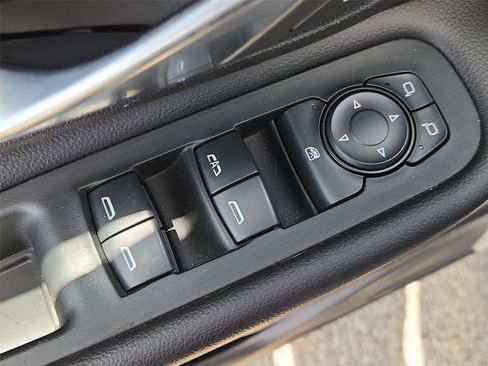 Used 2019 GMC Terrain SLE w/ Driver Convenience Package FWD image 22