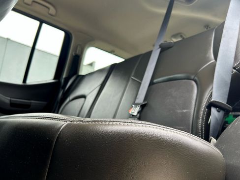 Used 2013 Nissan Xterra PRO-4X w/ Pro-4x Leather Pkg image 9