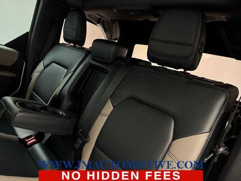 Used 2023 Ford Bronco Wildtrak image 15