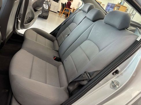 Used 2018 Kia Forte LX image 19