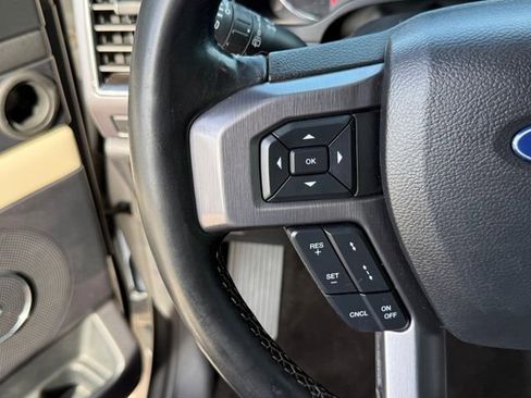 Used 2019 Ford Expedition Platinum RWD image 11
