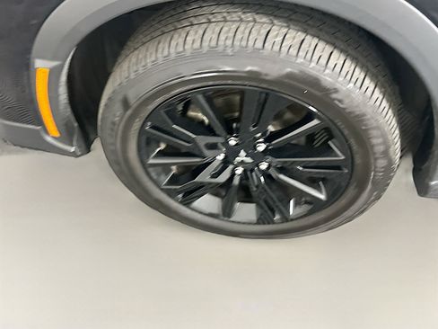 Used 2024 Mitsubishi Eclipse Cross LE image 11