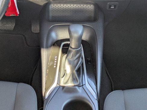 Used 2025 Toyota Corolla LE image 19