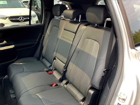 New 2026 Mercedes-Benz GLB 250 4MATIC image 13