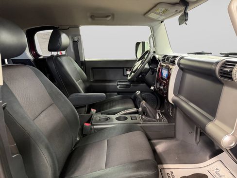 Used 2007 Toyota FJ Cruiser 4WD image 24