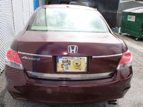 Used 2010 Honda Accord EX-L image 9