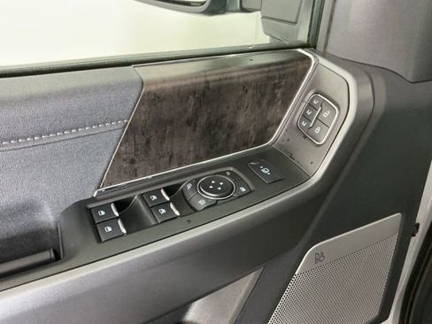 Certified 2025 Ford F350 Lariat w/ Black Appearance Package image 16