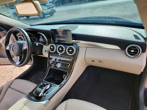 Used 2016 Mercedes-Benz C 300 4MATIC Sedan image 31