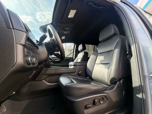 Used 2025 Chevrolet Tahoe Z71 AWD/4WD image 14