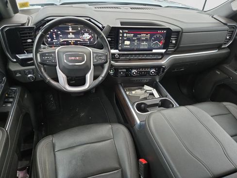 Used 2024 GMC Sierra 2500 SLT w/ SLT Premium Package image 12