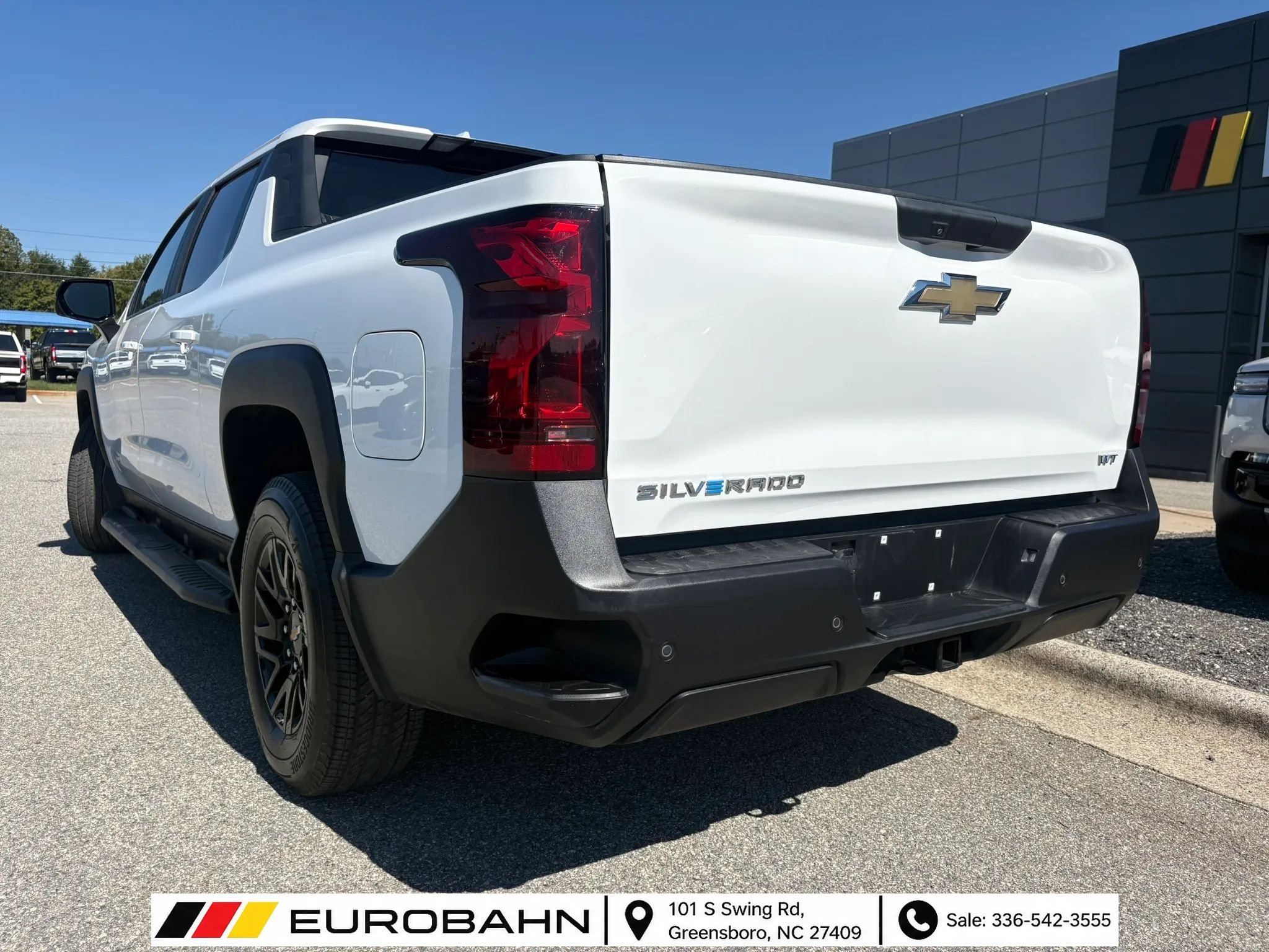 Used 2024 Chevrolet Silverado EV W/T AWD/4WD image 3