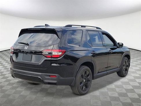 New 2026 Honda Pilot Black Edition image 6