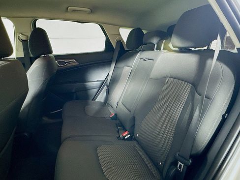 Used 2023 Kia Sportage LX image 20