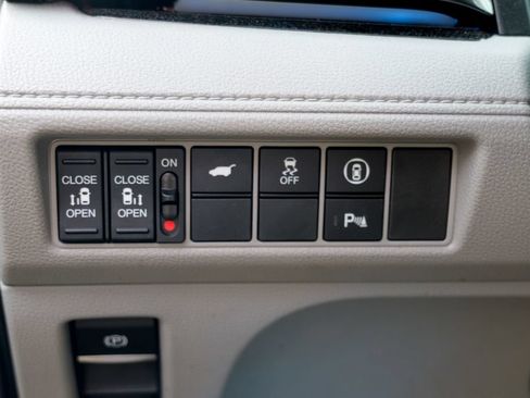 Used 2024 Honda Odyssey Elite image 54