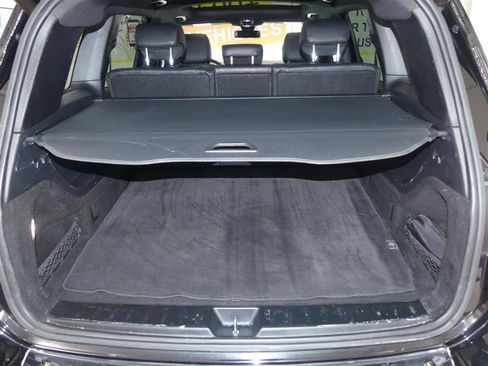 Used 2020 Mercedes-Benz GLB 250 4MATIC w/ Premium Package image 33