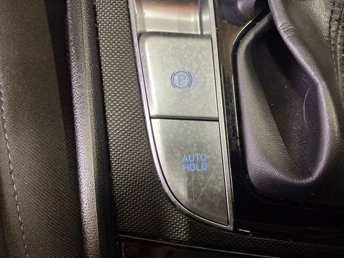 Used 2023 Hyundai Elantra Blue image 27