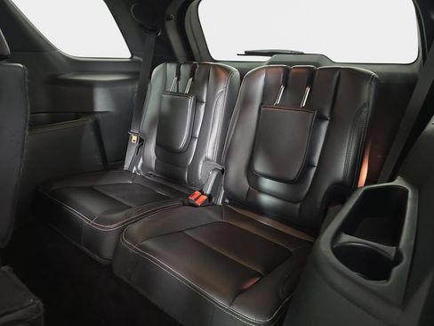 Used 2019 Ford Explorer Limited w/ Class III Trailer Tow Package AWD/4WD image 17