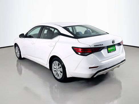 Used 2021 Nissan Sentra S image 7