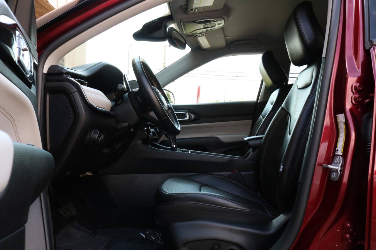 Used 2022 Jeep Compass Limited w/ Elite Group AWD/4WD image 18