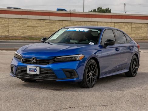 Used 2024 Honda Civic Sport image 3