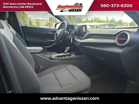 Used 2024 Chevrolet Trax RS image 22