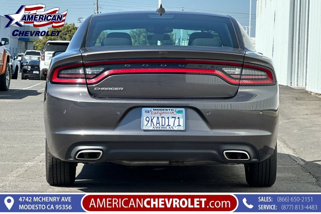 Used 2023 Dodge Charger SXT RWD image 5