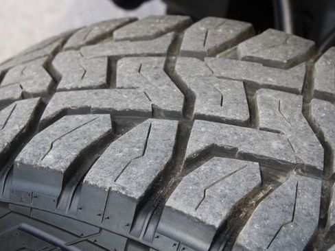 Used 2020 Chevrolet Silverado 3500 High Country w/ Z71 Off-Road Package image 17