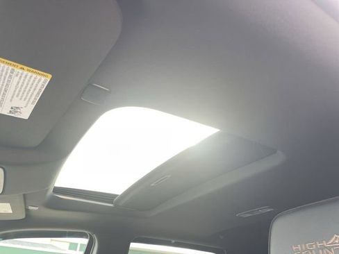 Used 2024 Chevrolet Silverado 3500 High Country w/ High Country Premium Package image 22