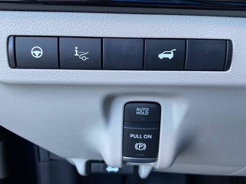 Used 2026 Nissan Murano Platinum w/ Technology Package AWD/4WD image 40