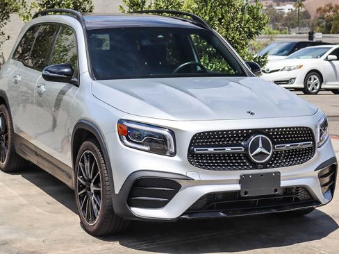 Used 2023 Mercedes-Benz GLB 250 image 3