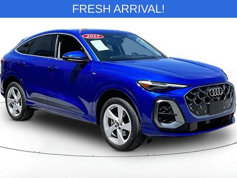 Certified 2025 Audi Q5 Premium Plus w/ Premium Plus AWD/4WD image 1
