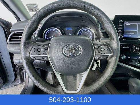 Used 2022 Toyota Camry LE FWD image 13