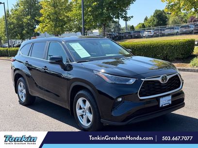 Used 2024 Toyota Highlander LE