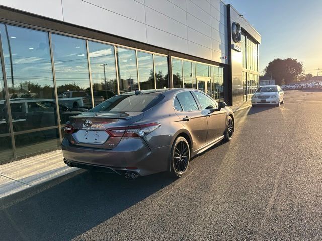 Used 2021 Toyota Camry XSE AWD/4WD image 3